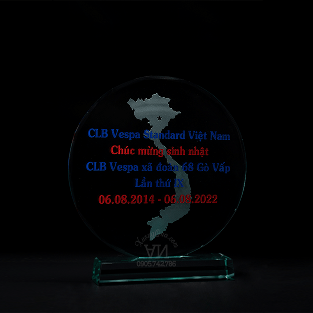 Kỷ niệm chương cho câu lạc bộ