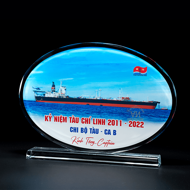 Kỷ niệm chương pha lê hình elip